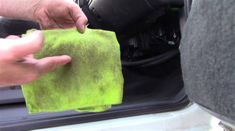 How to Get Dirt Out of Car Carpet